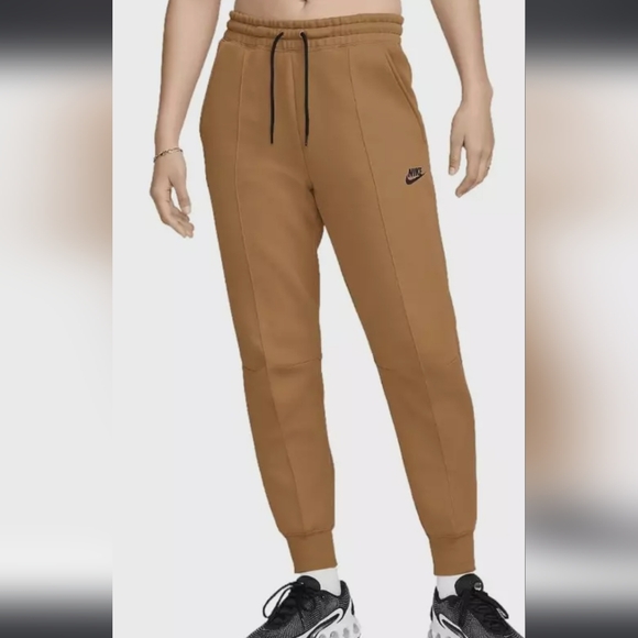 Nike Pants - NWT WOMEN'S NIKE TECH FLEECE PANTS